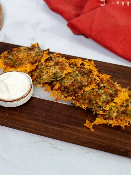 Delicious Tex-Mex chicken tortilla cups served on a platter.